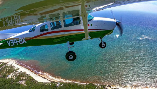 Airplane Transportation Image 9