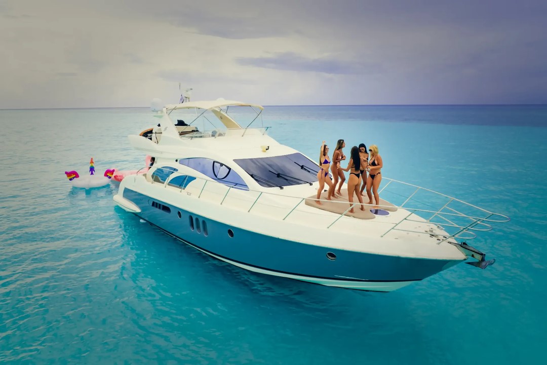 Bachelorette-party-Tulum-private-yacht-and-catamaran-rental-by-Riviera-Charters-15