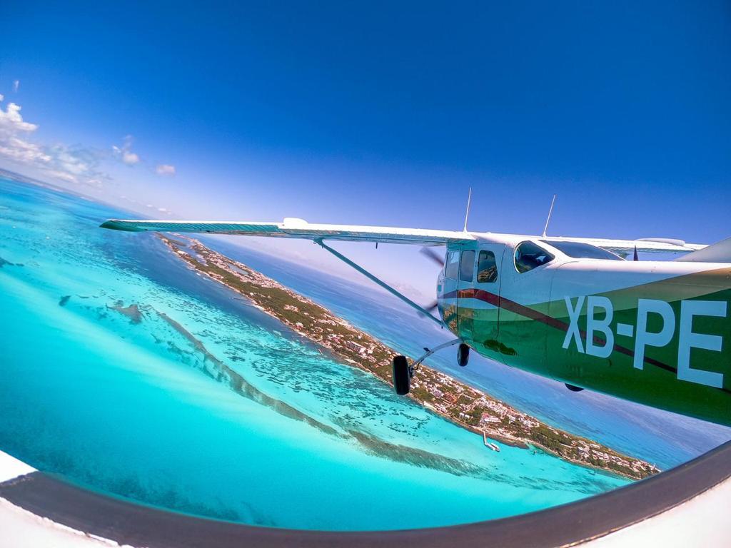 Cessna_T206_private_flight_from_cancun_by_Riviera_charters_18