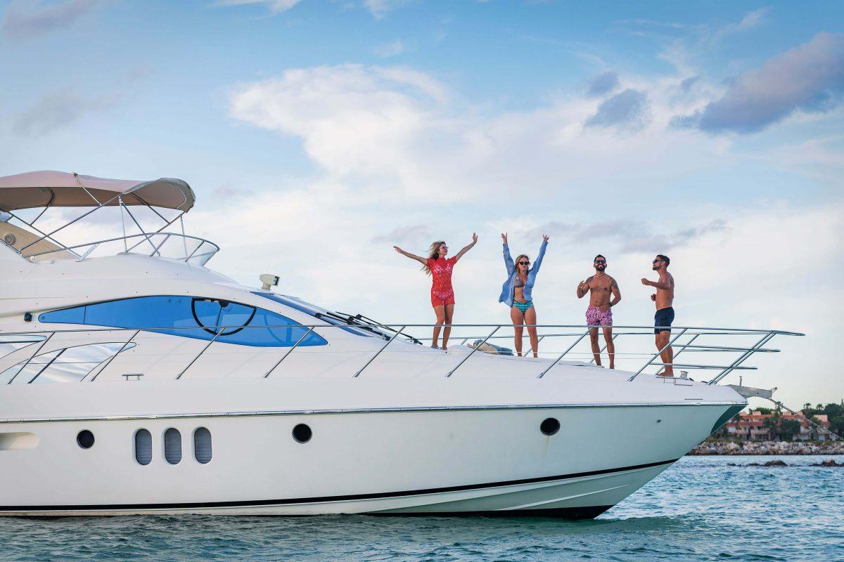 Dj_yacht_party_in_Tulum_and_Puerto_Avenutras_by_Riviera_Charters_29
