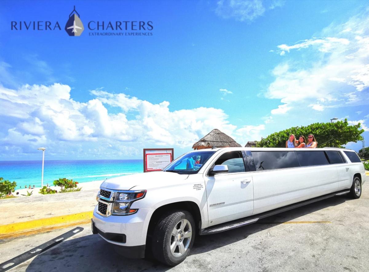 LIMOUSINE-RENTALS-IN-CANCUN-BY-RIVIERA-CHARTERS-6