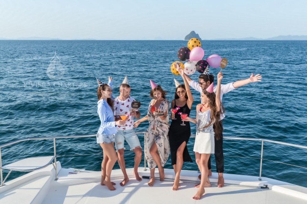 Yacht-decoration-Cancun-by-Riviera-Charters-10