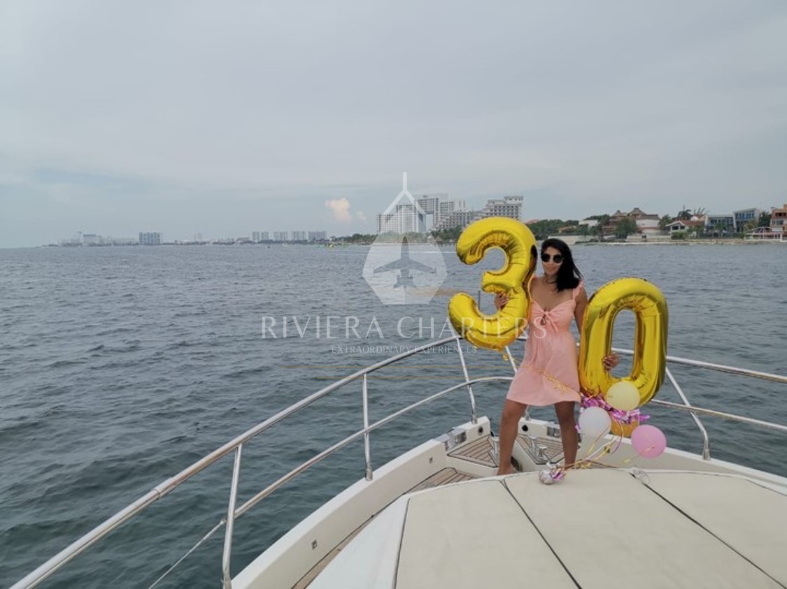 Yacht-decoration-Cancun-by-Riviera-Charters-7