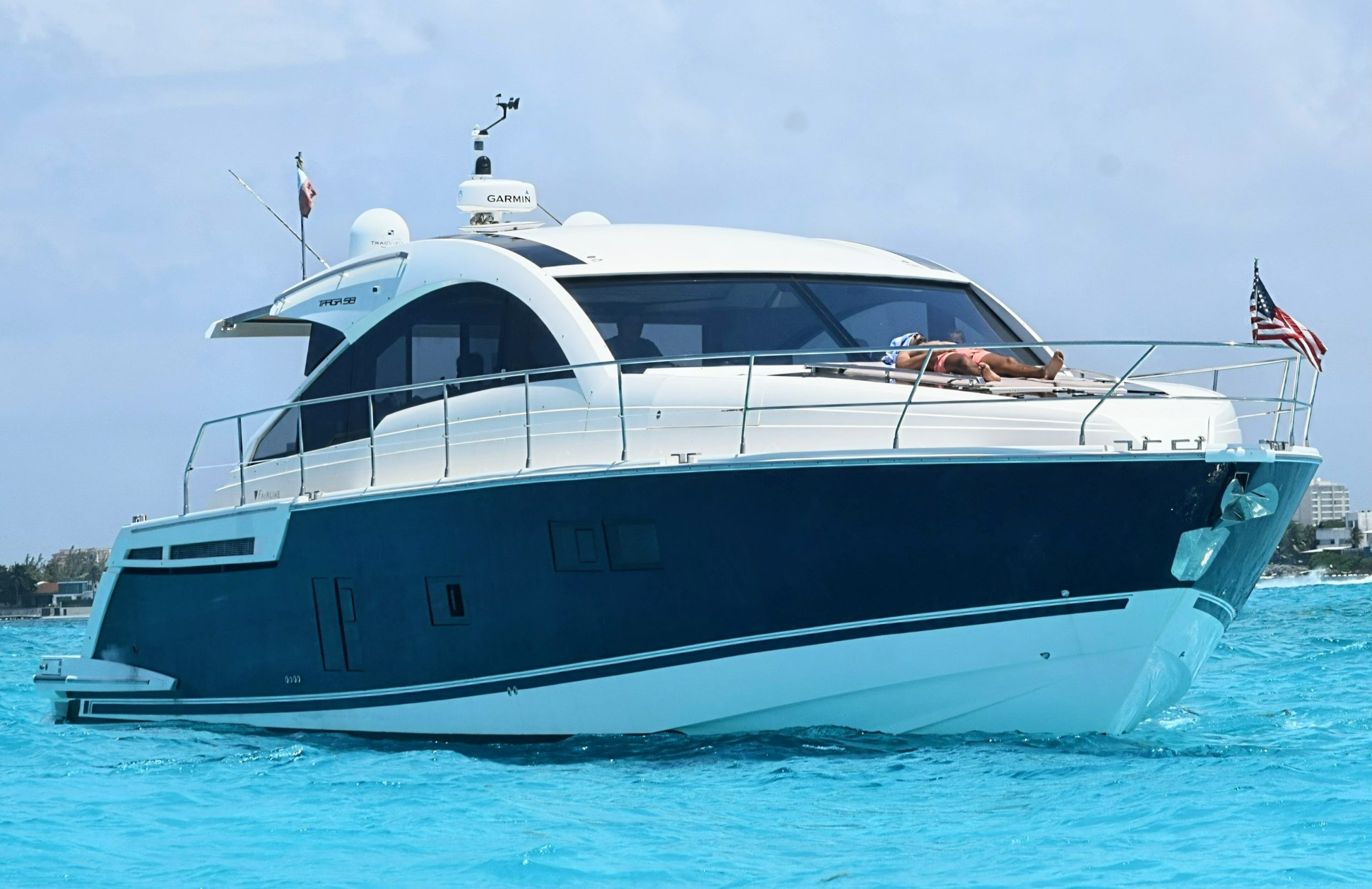 CA, 58 Ft Fairline Targa yacht charter in Cancun — stern view