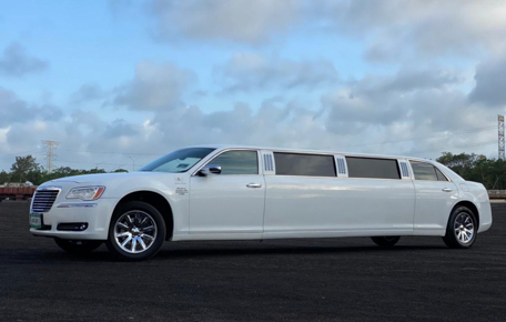 chrysler-300c-limousine-rental-image (2)