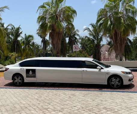 limousine-rental-in-cancun