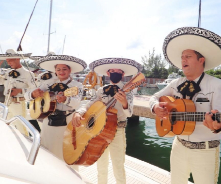 mariachi-and-yacht-quintana-roo