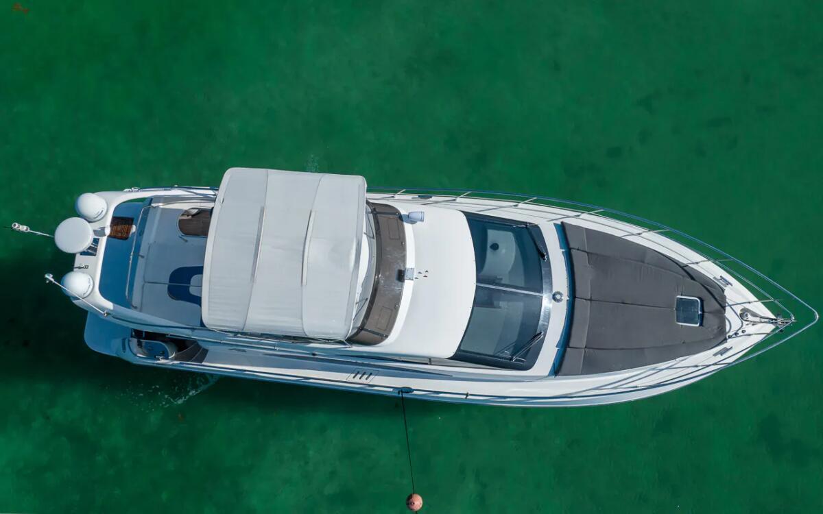 50-Ft-Azimut-Luxury-Yacht-Tulum-and-Riviera-Maya-yacht-rental-and-bachelorette-party-by-Riviera-Charters-4