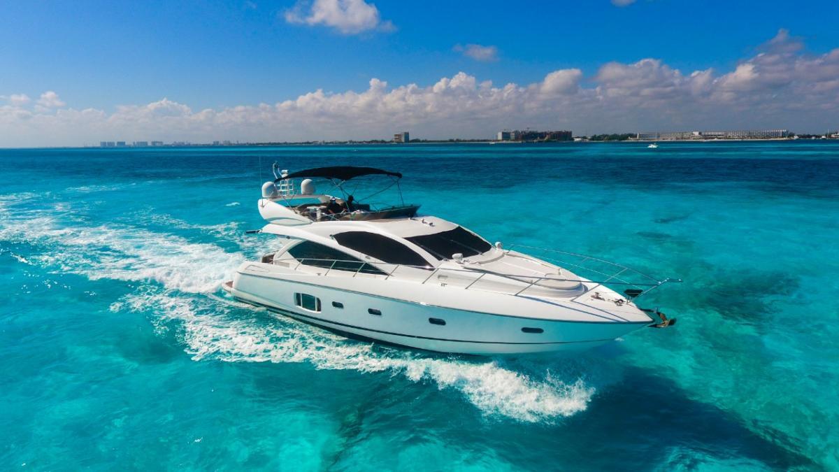 64-Ft-Sunseeker-Manhattan-yacht-rental-in-Cancun-and-Isla-Mujeres-by-Riviera-Charters-3