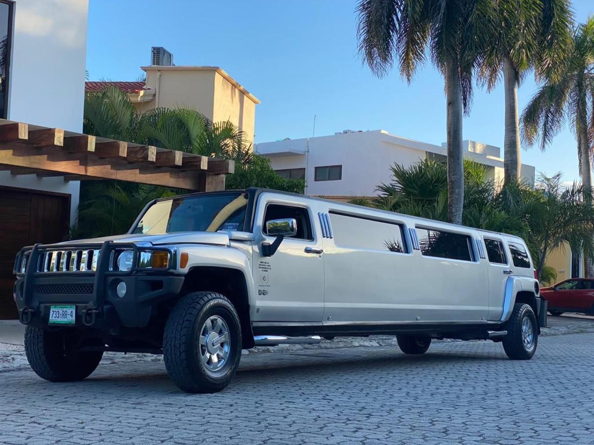 Limousine rental in Cancun HUMMER by Riviera Charters 1