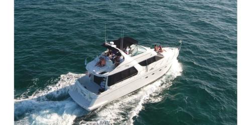 CARVER 55 FT WITH FLYBRIDGE CANCUN YACHT RENTALAS 166