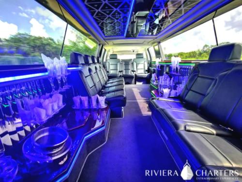 LIMOUSINE RENTALS IN CANCUN BY RIVIERA CHARTERS 2