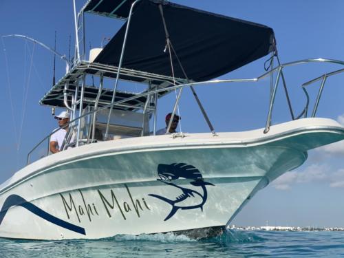 23 Ft Sport Fishing yacht Mahi Mahi by Riviera Charters 9