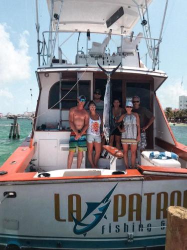46 Ft Sport Fishing yacht rental in Cancun by Riviera Cahrters 21