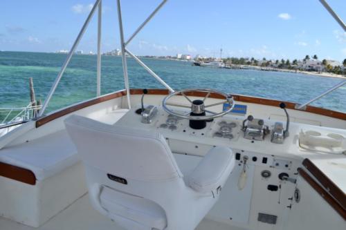 46 Ft Sport Fishing yacht rental in Cancun by Riviera Cahrters 7
