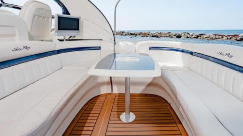 40-Ft-Sea-Ray-Sundancer-Luxury-Yacht-Tulum-and-Riviera-Maya-yacht-rental-and-bachelorette-party-by-Riviera-Charters-11