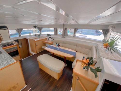 42 Ft Lagoon catamaran yacht rental in Tulum and Puerto Aventuras by Riviera Charters 16