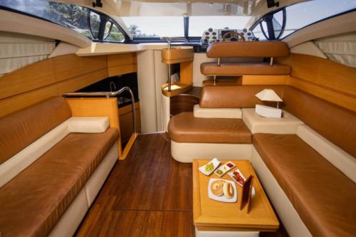 43-Ft-Azimut-Tulum-and-Puerto-Aventuras-yacht-reantal-by-Riviera-Charters-10