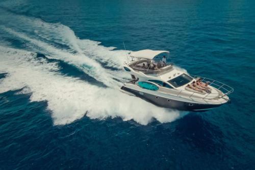 43-Ft-Azimut-Tulum-and-Puerto-Aventuras-yacht-reantal-by-Riviera-Charters-2