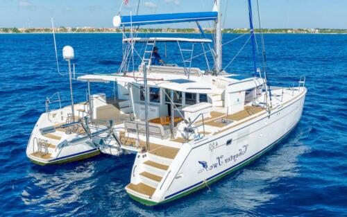 45-Ft-Lagoon-Catamaran-Yacht-Rental-in-Riviera-Maya-and-Tulum-by-Riviera-Charters-15