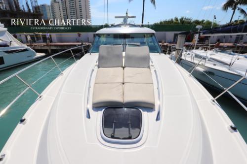 47 Ft Sea Ray Sundancer yacht rental in Cancun by Riviera Charters 5