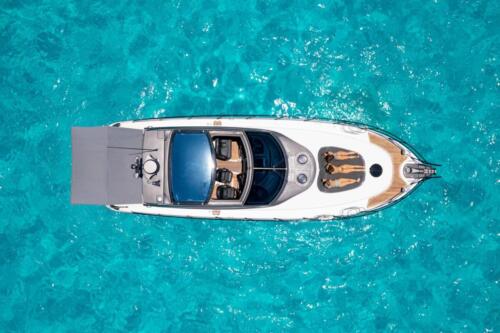 50-Ft-Cranchi-Mediterrane-Cancun-and-Isla-Mujeres-yacht-rentals-by-Riviera-Charters-11