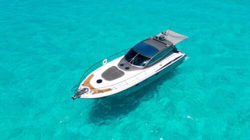 50-Ft-Cranchi-Mediterrane-Cancun-and-Isla-Mujeres-yacht-rentals-by-Riviera-Charters-37