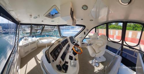 50-Ft-Sea-Ray-with-flybridge-yacht-rental-in-Cancun-and-Isla-Mujeres-by-Riviera-Charters-003