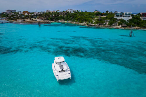 51-Ft-Leopard-Catamaran-yacht-rental-in-Cancun-by-Riviera-Charters-24