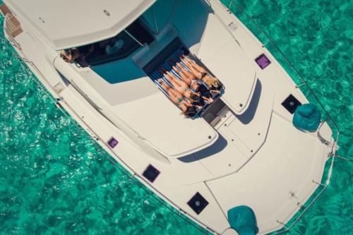 51 Ft Leopard Catamaran yacht rental in Tulum by Riviera Charters 8