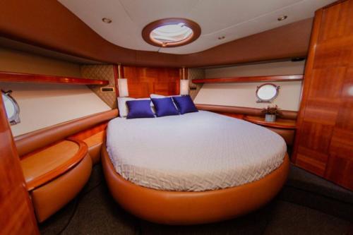 58-Ft-Azimut-yacht-rental-in-Puerto-Aventuras-and-Tulum-by-Riviera-Charters-11
