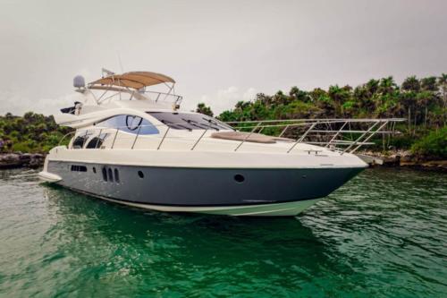 58-Ft-Azimut-yacht-rental-in-Puerto-Aventuras-and-Tulum-by-Riviera-Charters-7