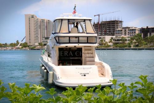 58-Ft-Sea-Ray-with-flybridge-yacht-rental-in-Cancun-and-Isla-Mujeres-by-Riviera-Charters-10