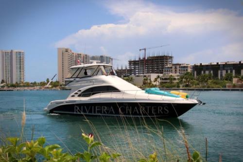 58-Ft-Sea-Ray-with-flybridge-yacht-rental-in-Cancun-and-Isla-Mujeres-by-Riviera-Charters-6