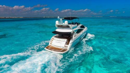 64 Ft Sunseeker Manhattan yacht rental in Cancun by Riviera Charters 2