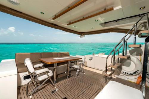 68-Ft-Addited-yacht-rental-in-Cancun-and-Isla-Muejres-by-Riviera-Charters-23