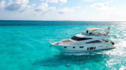 68-Ft-Addited-yacht-rental-in-Cancun-and-Isla-Muejres-by-Riviera-Charters-9