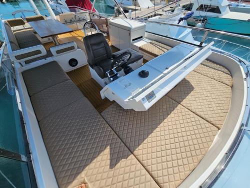 70-Ft-Fairline-Squadron-yacht-rental-in-Cancun-by-Riviera-Charters-7
