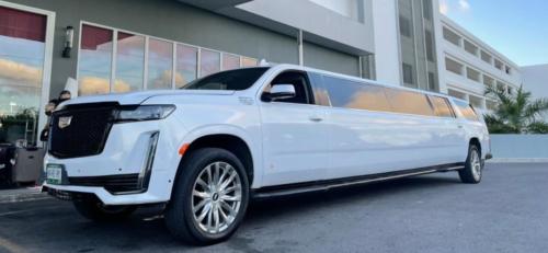 Canucn-and-Riviera-Maya-Cadillac-limousine-rental-by-Riviera-Charters-8