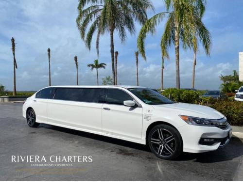 Limousine Honda rental in Cancun by Riviera Charters 7