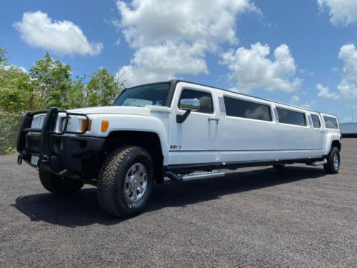 Limousine rental in Cancun HUMMER by Riviera Charters 3