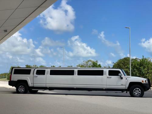 Limousine rental in Cancun HUMMER by Riviera Charters 6
